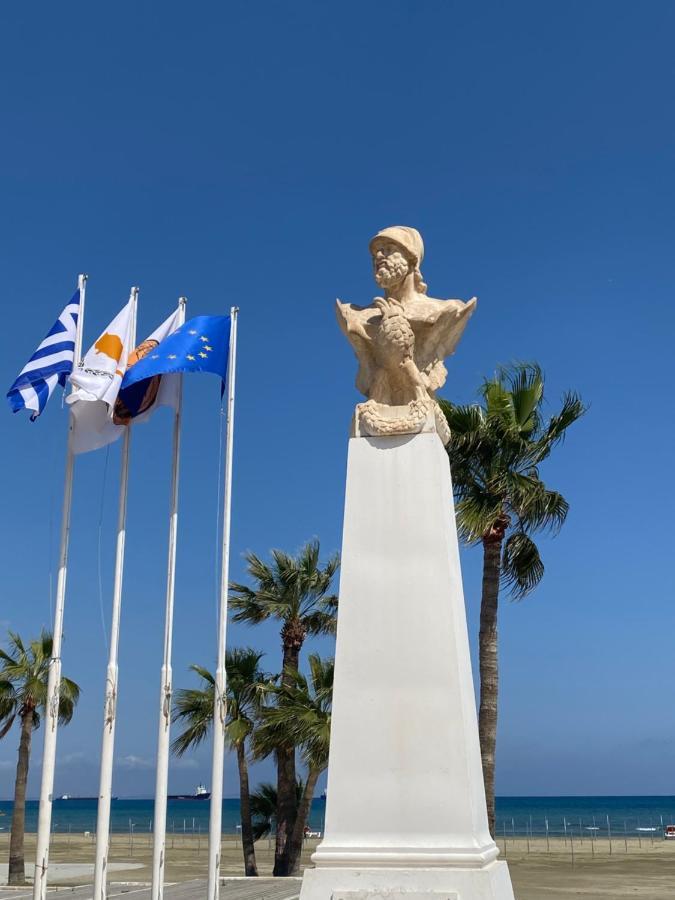 Ithaki Phinikoudes Apartment No. 205 Larnaca Buitenkant foto
